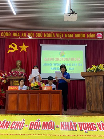 ĐẠI HỘI CHÁU NGOAN BÁC HỒ