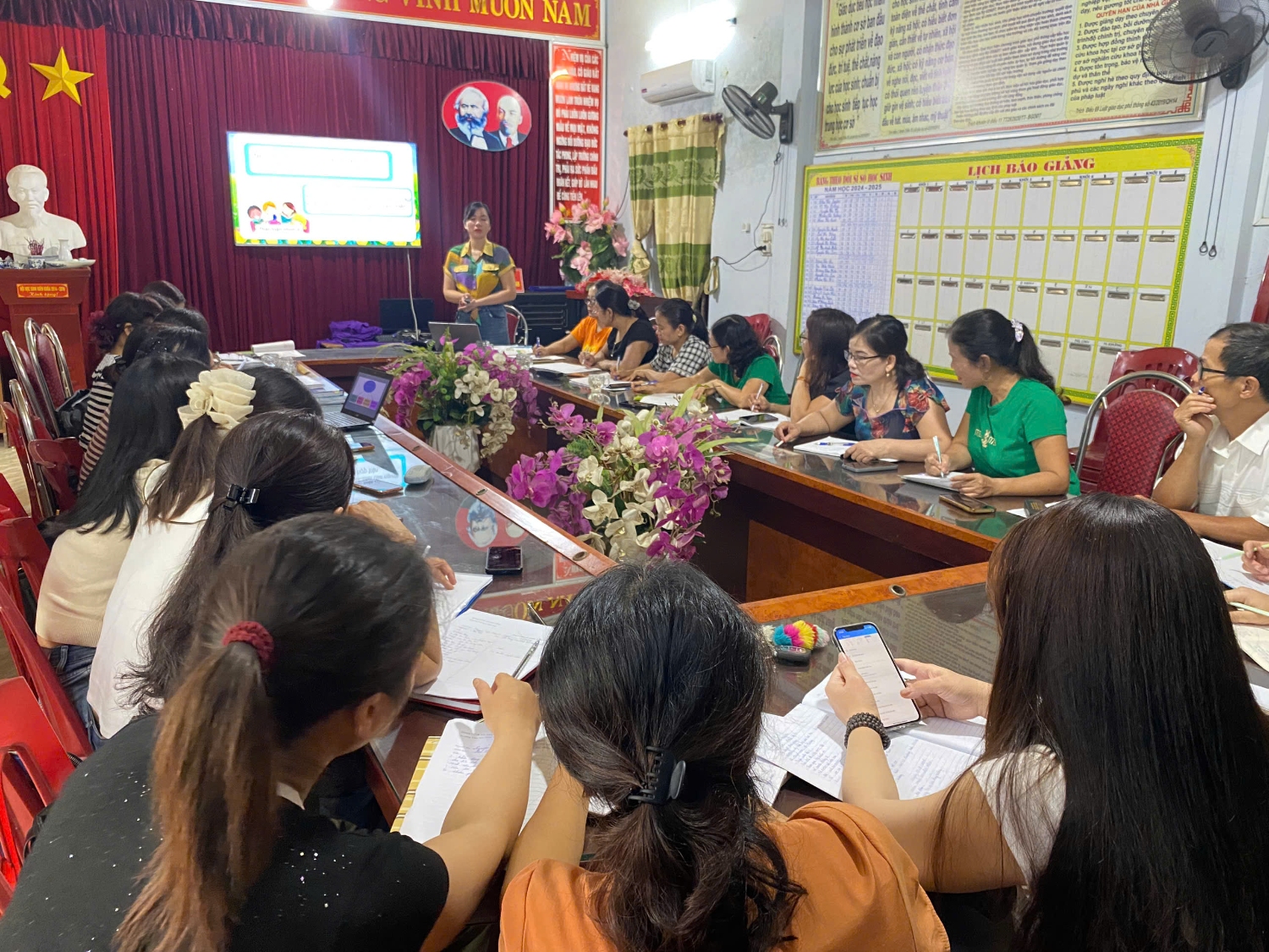 Buổi sinh hoạt chuyên môn về Ứng dụng Trí tuệ nhân tạo vào dạy học